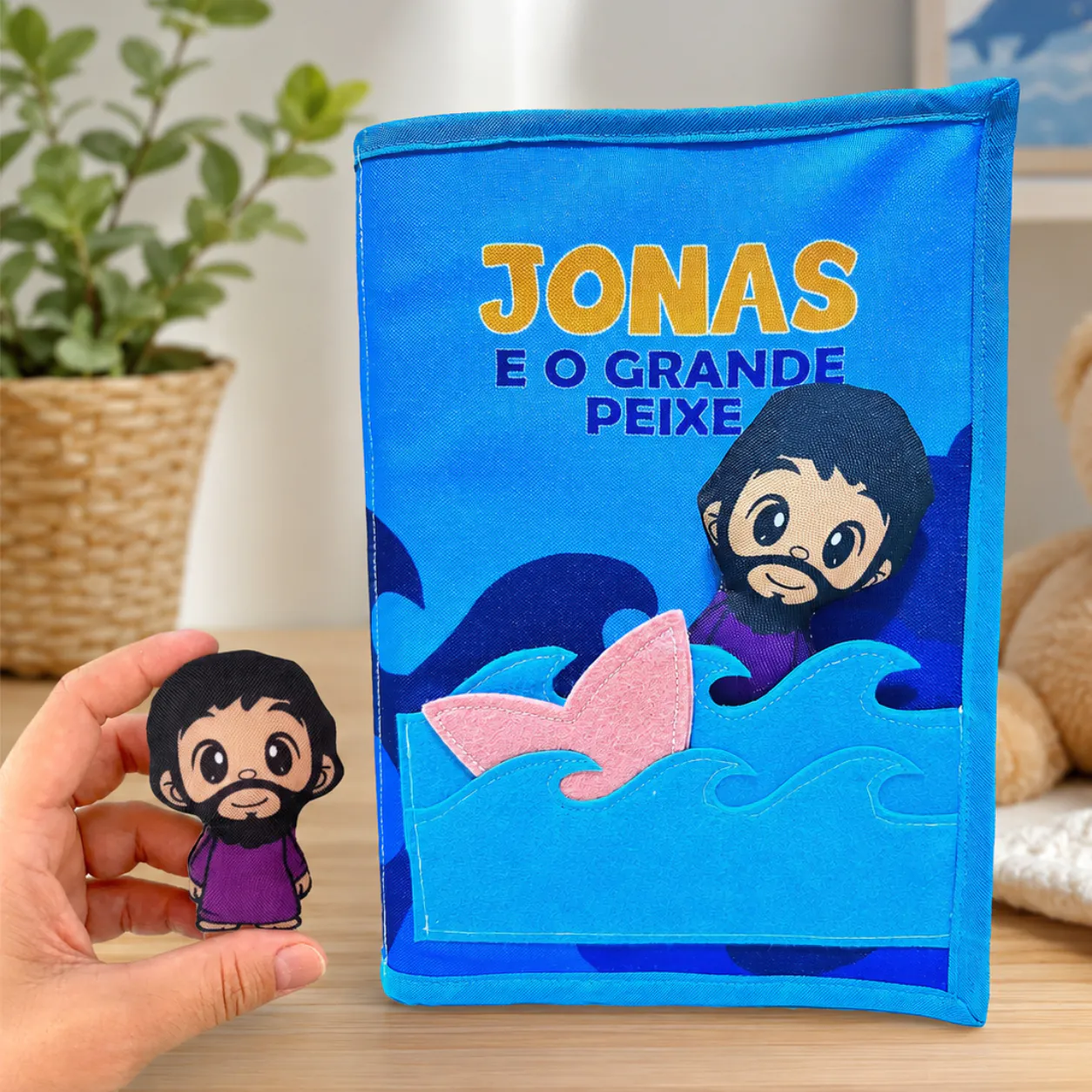 Livro Bíblico Interativo Infantil Jonas e o Grande Peixe - Zigzag Friends